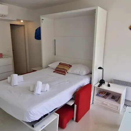 Apartment Charming With Pool In Tropez Saint-Tropez